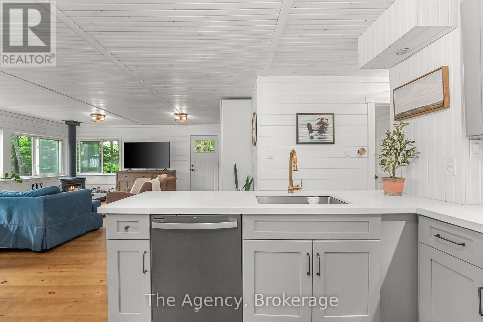 1333 Sherwood Forest Road, Bracebridge, Ontario  P1L 1X3 - Photo 11 - X12226593