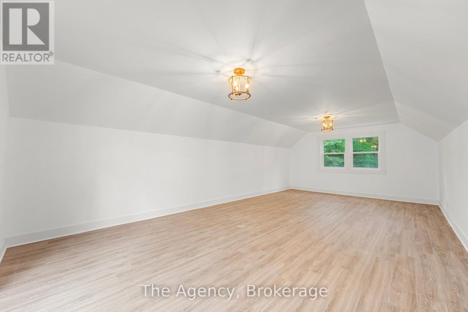 1333 Sherwood Forest Road, Bracebridge, Ontario  P1L 1X3 - Photo 22 - X12226593