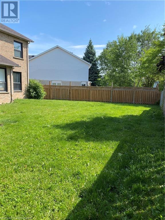903 Glasgow Street, Kitchener, Ontario  N2N 2Y6 - Photo 4 - 40741977