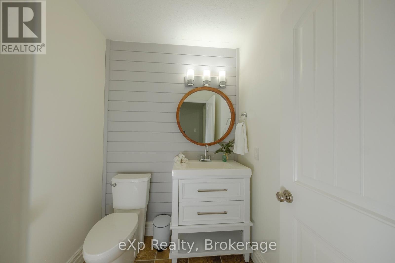 465 Creekwood Drive N, Saugeen Shores, Ontario  N0H 2L0 - Photo 11 - X12226775