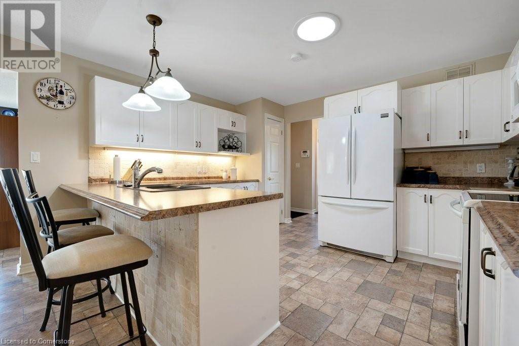 120 Kilroot Place, Freelton, Ontario  L8B 1A5 - Photo 17 - 40741686