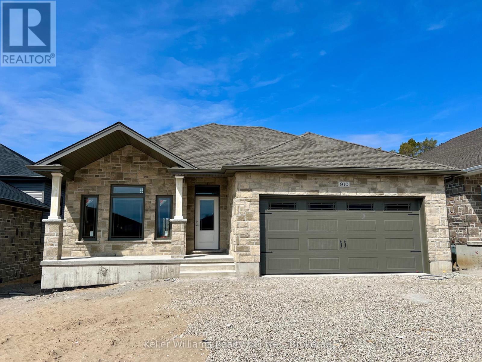 910 13TH STREET, Hanover, Ontario