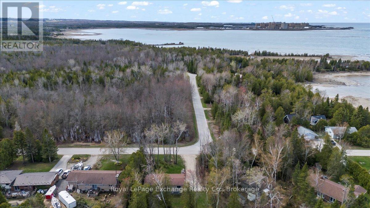 184 Scotts Point Road, Kincardine, Ontario  N0G 2T0 - Photo 28 - X12226929