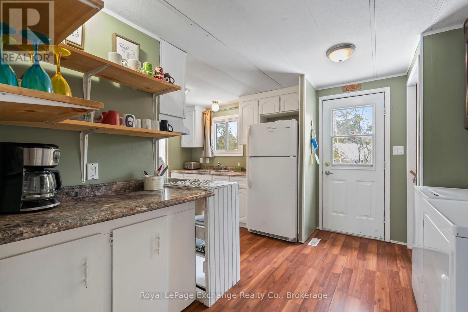 184 Scotts Point Road, Kincardine, Ontario  N0G 2T0 - Photo 5 - X12226929