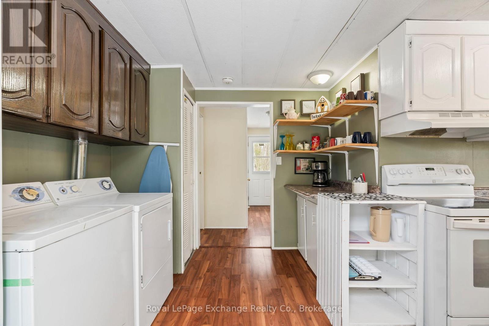 184 Scotts Point Road, Kincardine, Ontario  N0G 2T0 - Photo 6 - X12226929