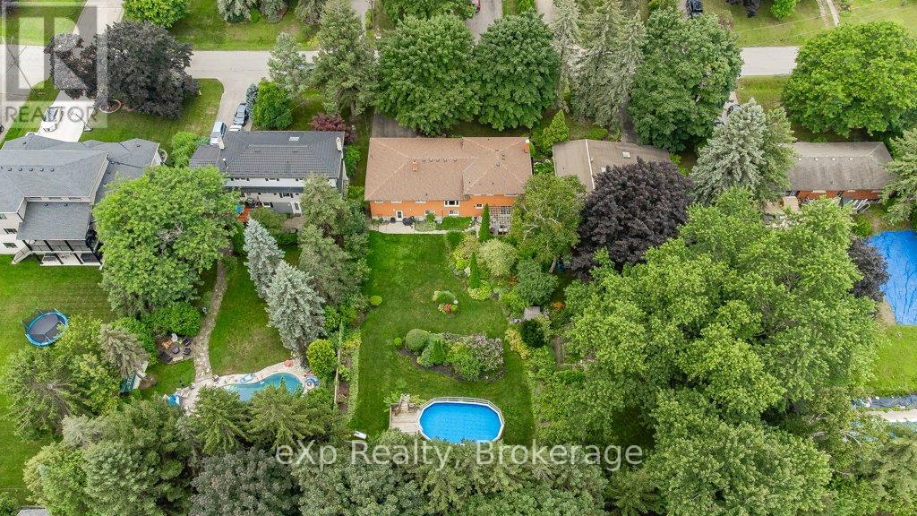 8 Malvern Crescent, Guelph, Ontario  N1L 1G8 - Photo 41 - X12227012