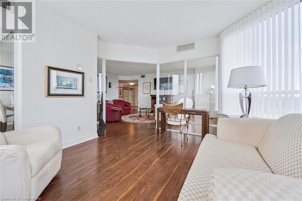 6 Willow Street Unit# 702, Waterloo, Ontario  N2J 4S3 - Photo 15 - 40739996