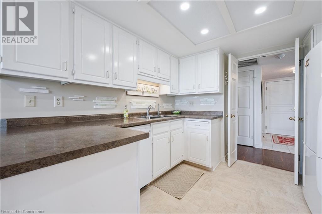 6 Willow Street Unit# 702, Waterloo, Ontario  N2J 4S3 - Photo 20 - 40739996