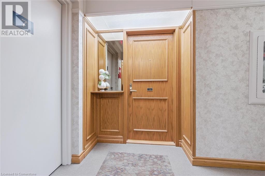 6 Willow Street Unit# 702, Waterloo, Ontario  N2J 4S3 - Photo 8 - 40739996