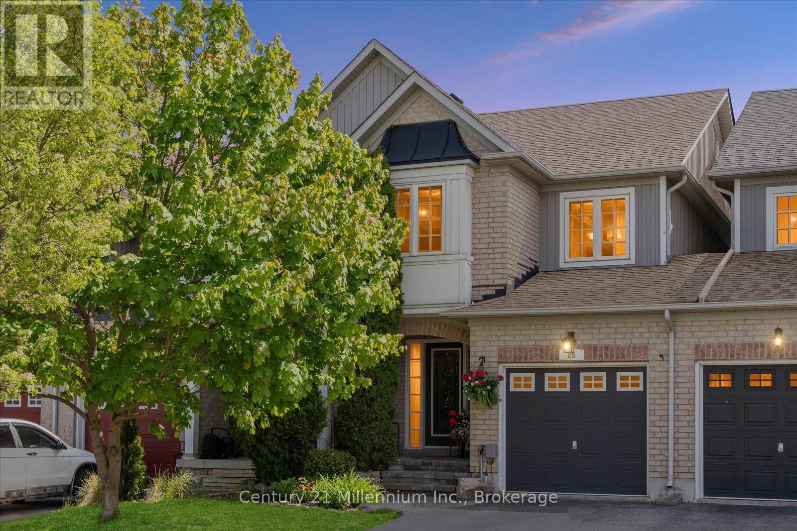 25 Hammill Heights, East Gwillimbury, Ontario  L0G 1M0 - Photo 1 - N12227126