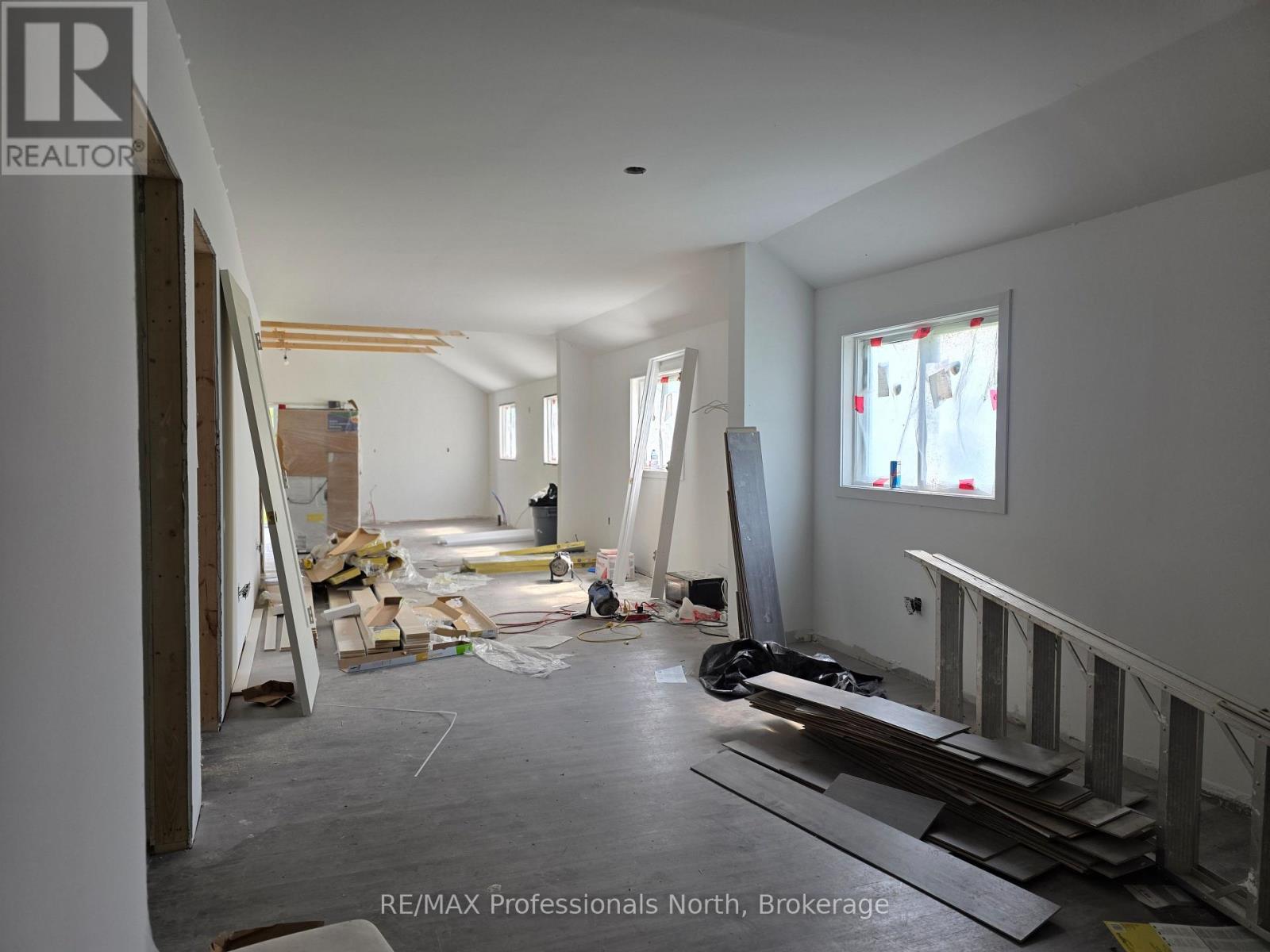 298 County Road 8, Kawartha Lakes, Ontario  K0M 1N0 - Photo 6 - X12227168