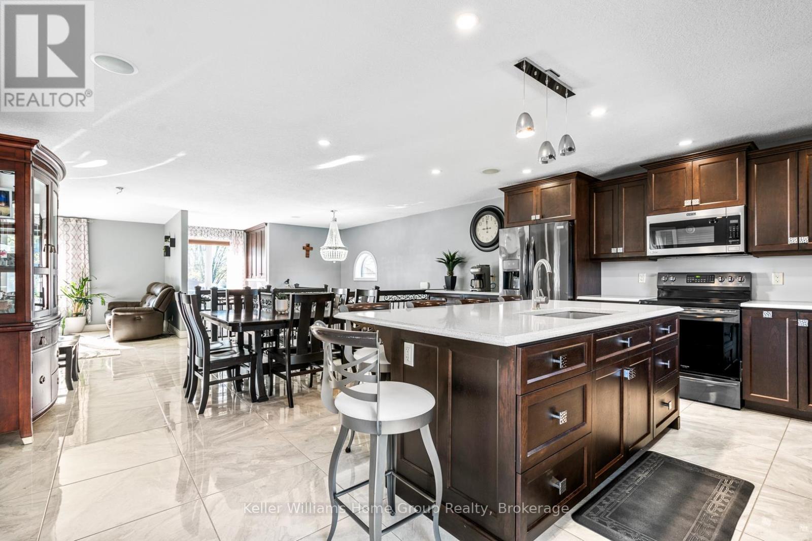 202 Ellen Street, North Perth, Ontario  N0G 1B0 - Photo 11 - X12227169