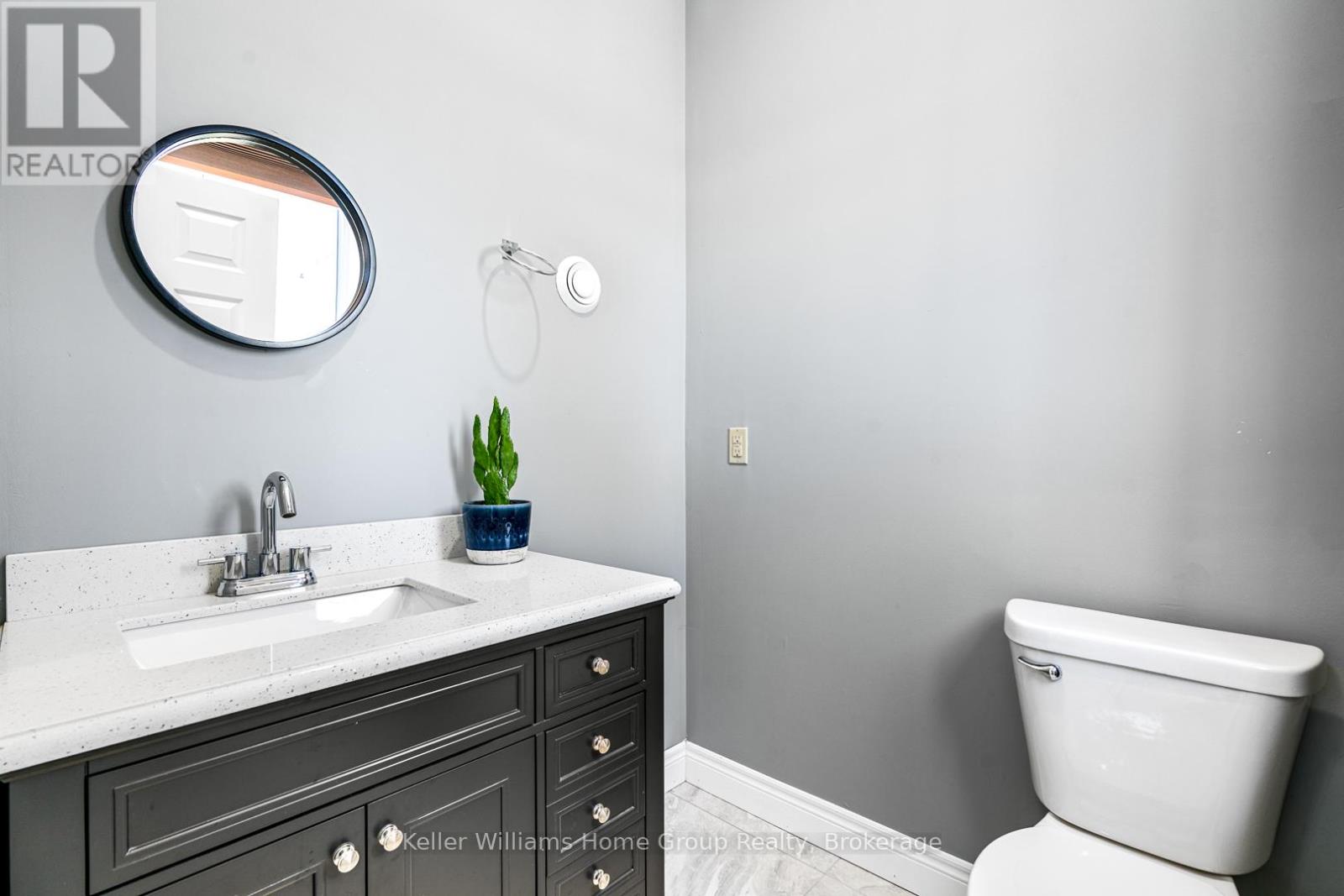 202 Ellen Street, North Perth, Ontario  N0G 1B0 - Photo 5 - X12227169