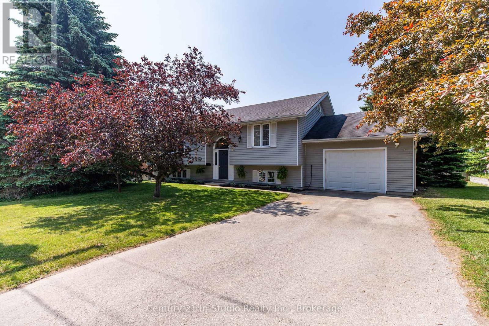 372 ST ALBERT STREET, Kincardine, Ontario