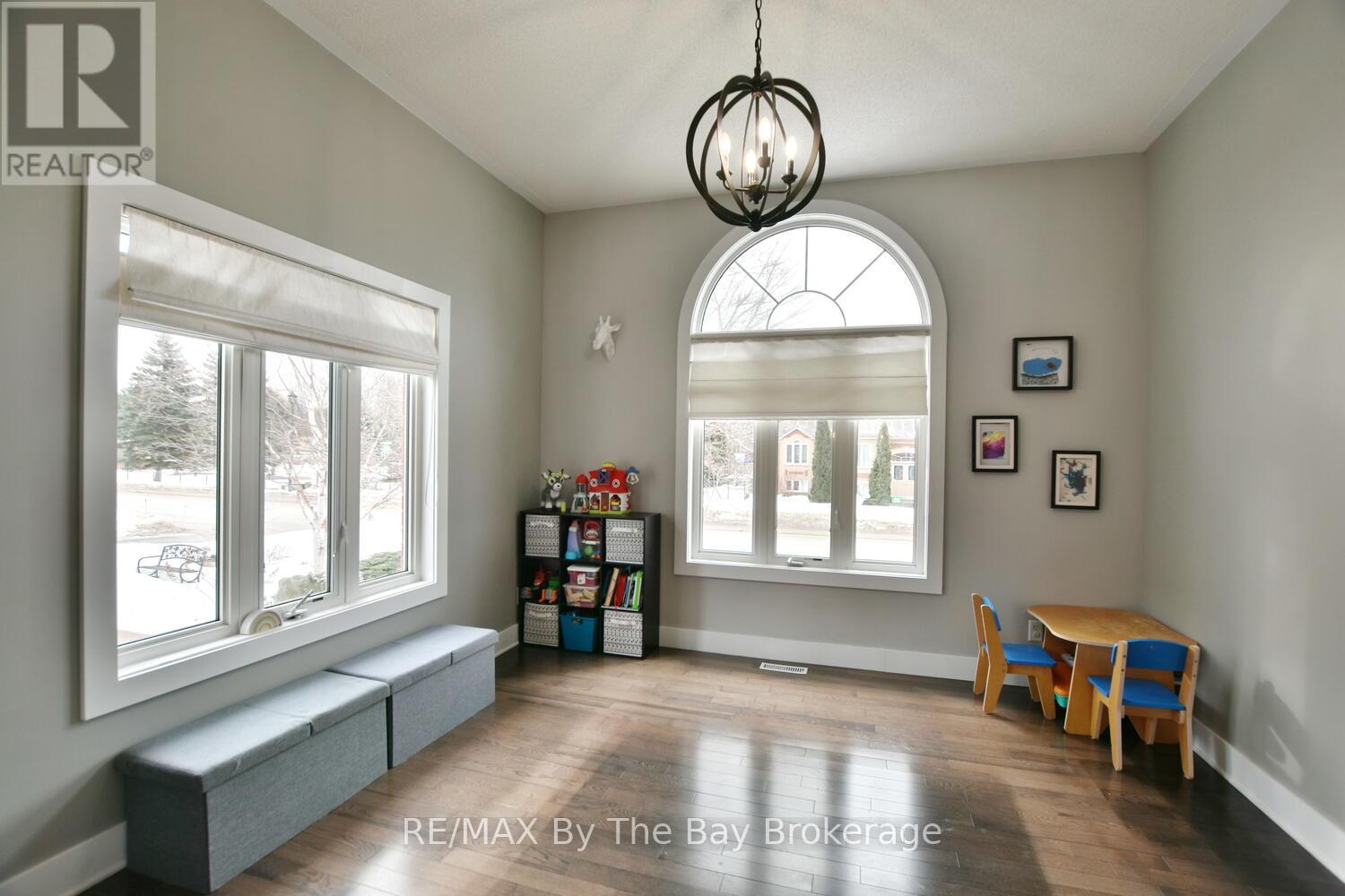 424 Ramblewood Drive, Wasaga Beach, Ontario  L9Z 1P3 - Photo 14 - S12227411