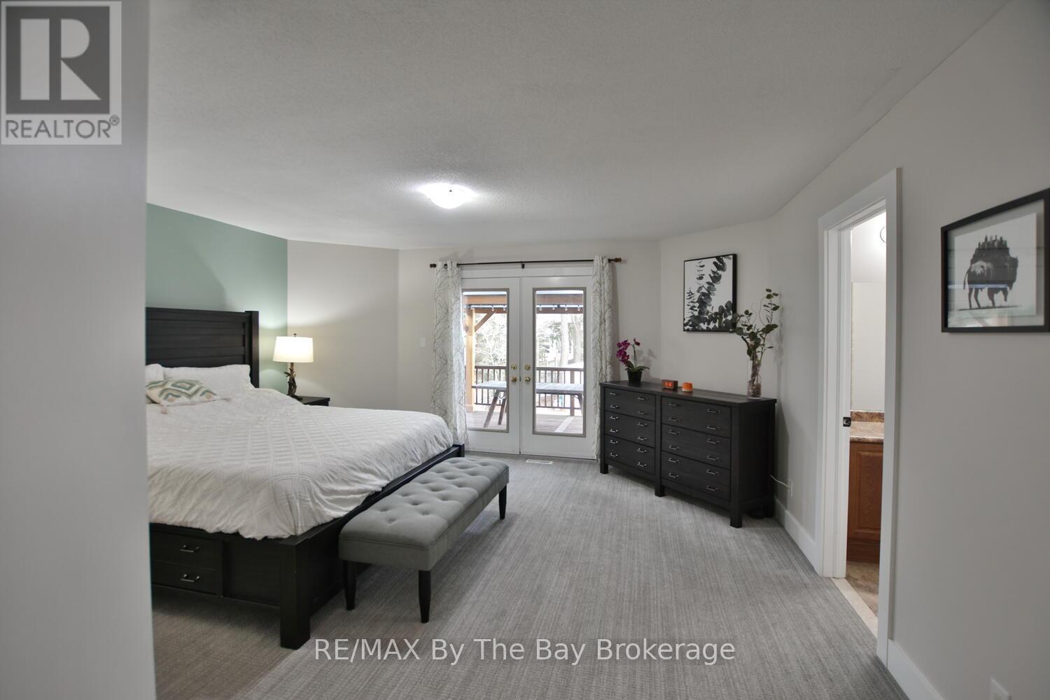 424 Ramblewood Drive, Wasaga Beach, Ontario  L9Z 1P3 - Photo 16 - S12227411