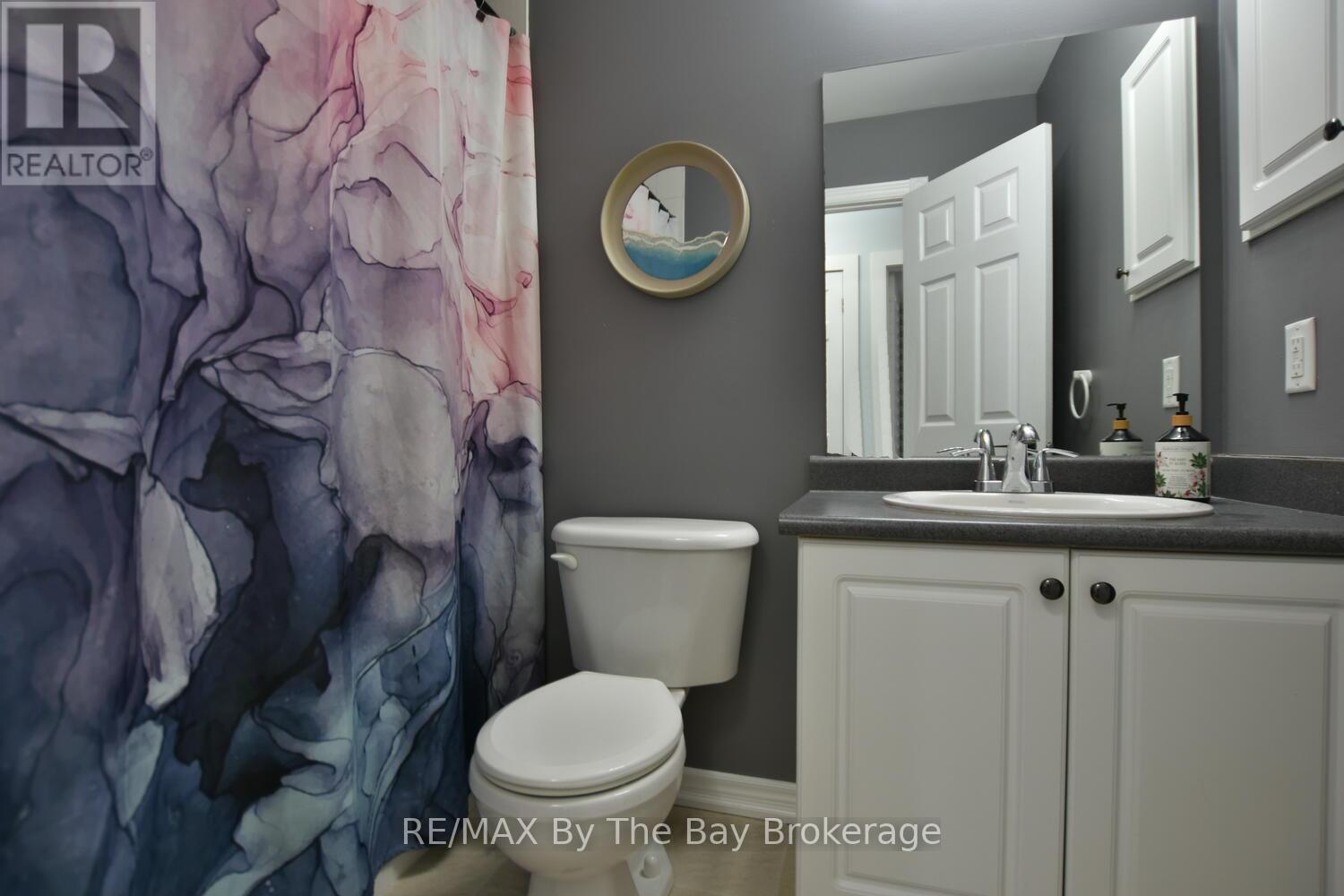 424 Ramblewood Drive, Wasaga Beach, Ontario  L9Z 1P3 - Photo 19 - S12227411
