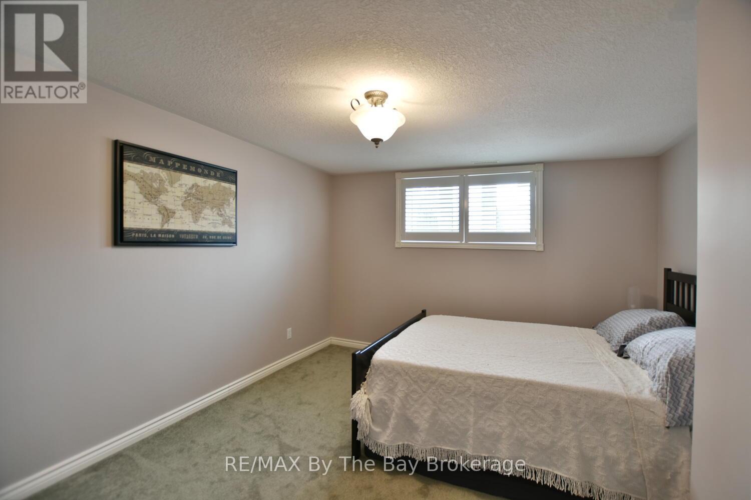 424 Ramblewood Drive, Wasaga Beach, Ontario  L9Z 1P3 - Photo 28 - S12227411