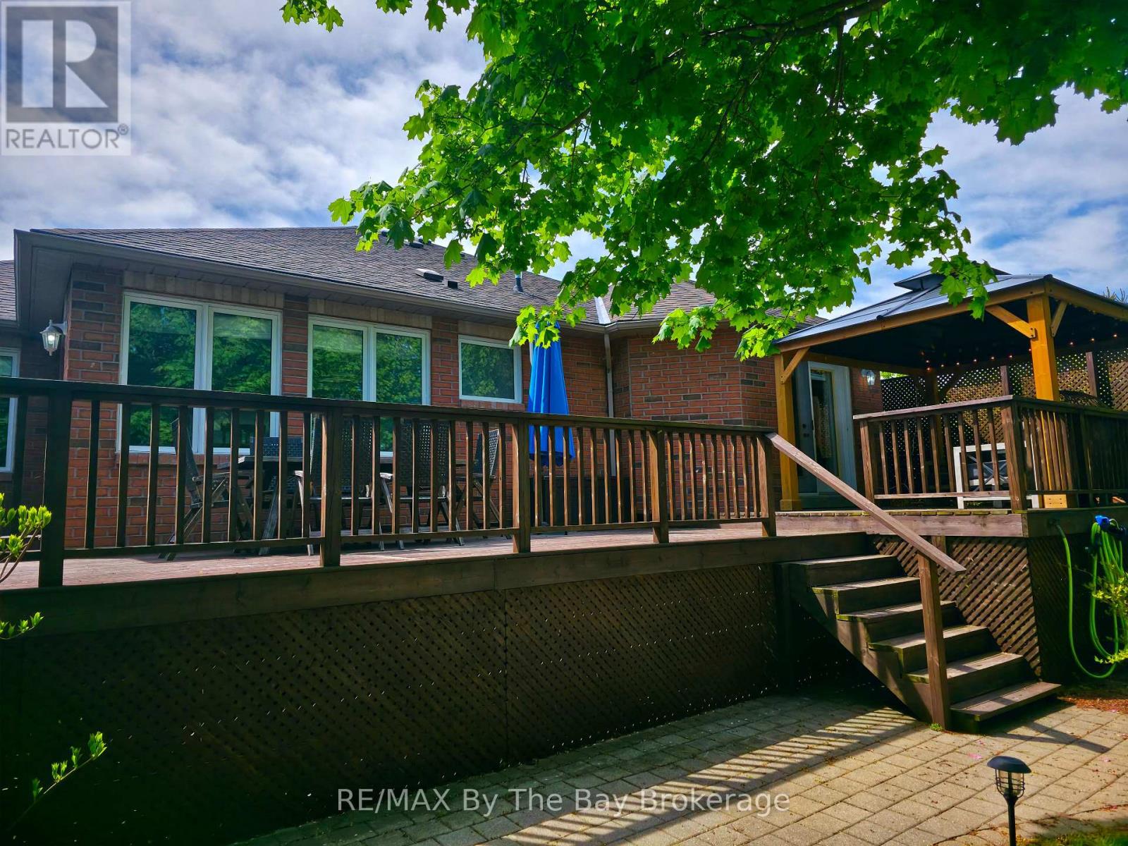 424 Ramblewood Drive, Wasaga Beach, Ontario  L9Z 1P3 - Photo 32 - S12227411