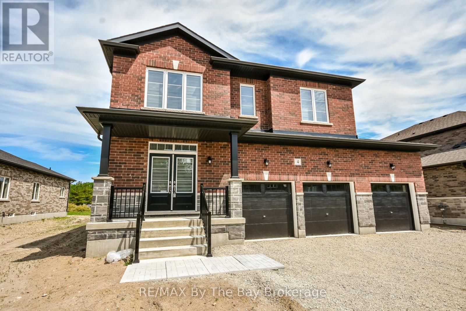 4 MISTY RIDGE ROAD, Wasaga Beach, Ontario