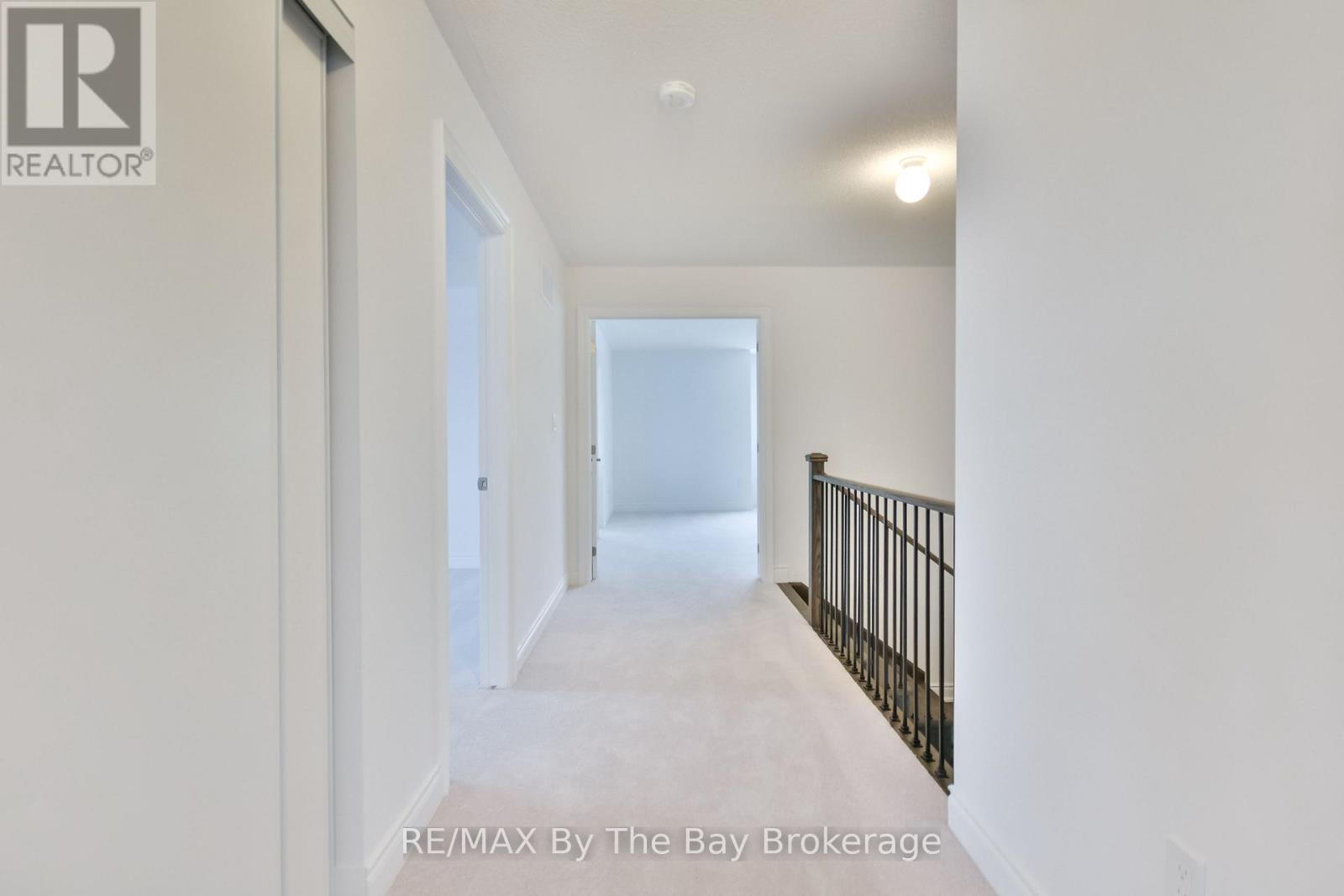 4 Misty Ridge Road, Wasaga Beach, Ontario  L9Z 0R8 - Photo 36 - S12227420