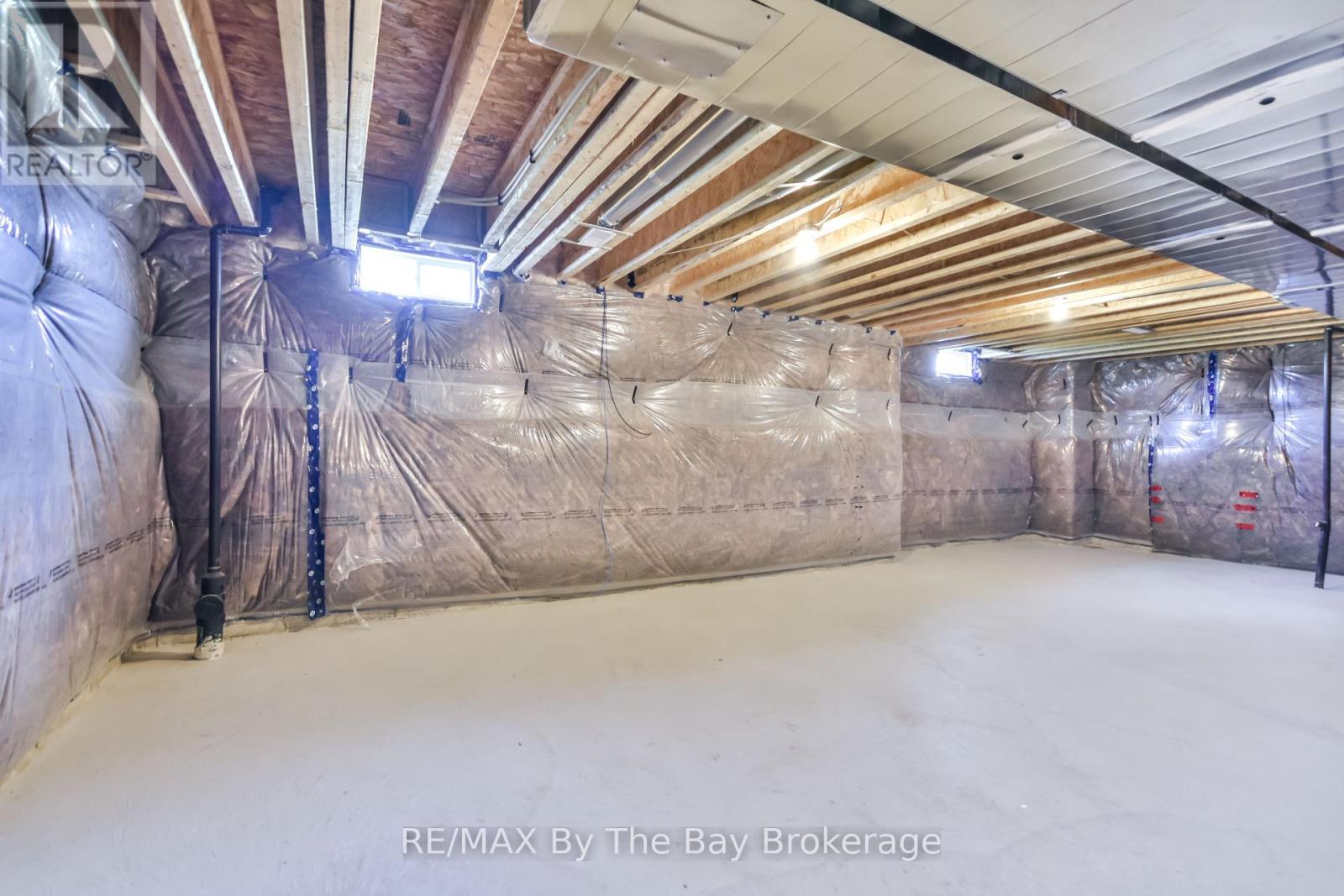 4 Misty Ridge Road, Wasaga Beach, Ontario  L9Z 0R8 - Photo 43 - S12227420