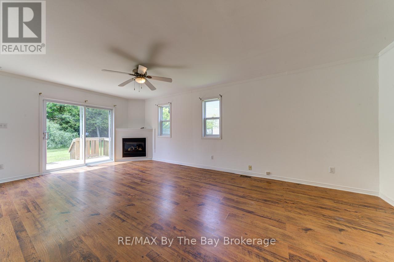 58 47th Street S, Wasaga Beach, Ontario  L9Z 1Y6 - Photo 22 - S12227440