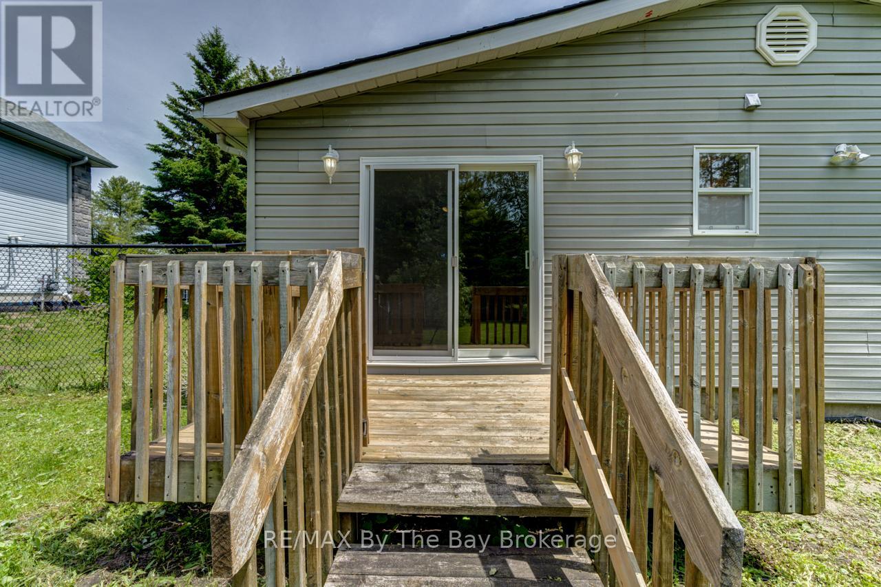 58 47th Street S, Wasaga Beach, Ontario  L9Z 1Y6 - Photo 27 - S12227440