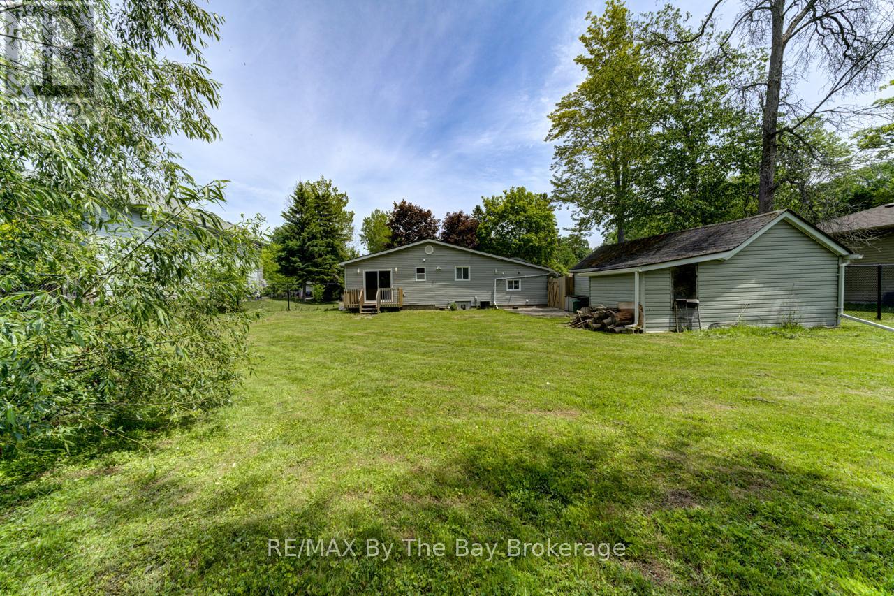 58 47th Street S, Wasaga Beach, Ontario  L9Z 1Y6 - Photo 31 - S12227440