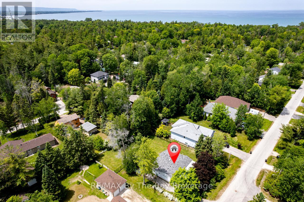 58 47th Street S, Wasaga Beach, Ontario  L9Z 1Y6 - Photo 40 - S12227440
