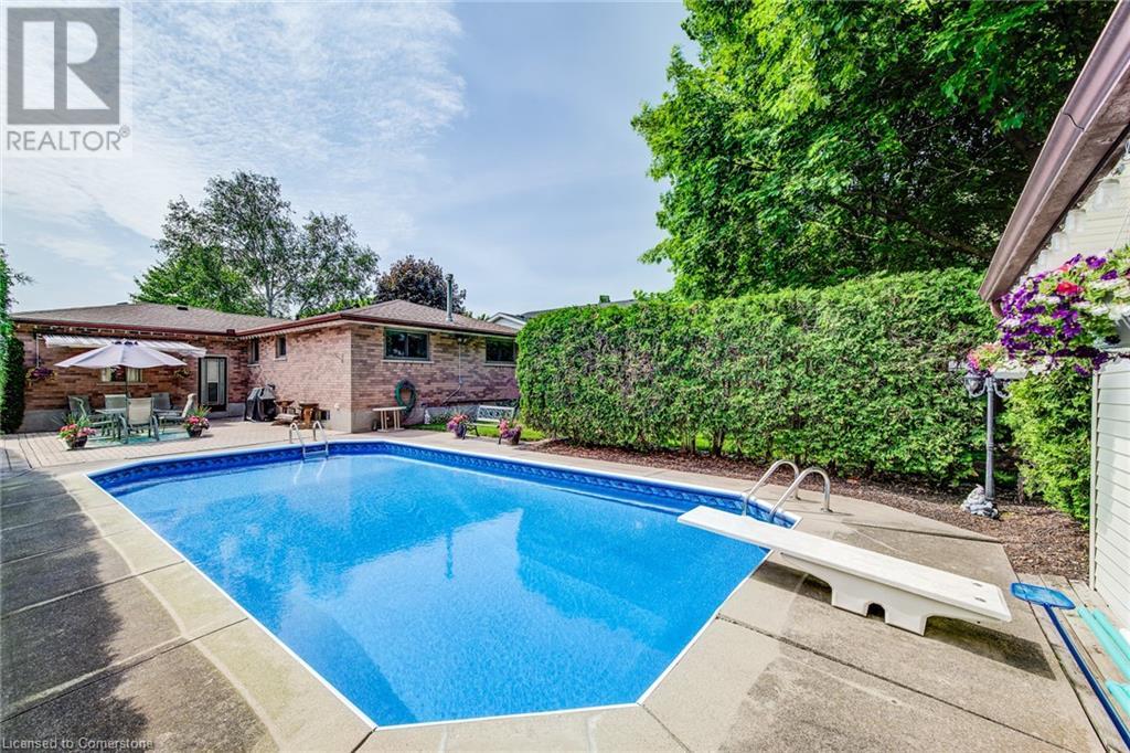 118 Partridge Place, Waterloo, Ontario  N2V 1S6 - Photo 3 - 40742315