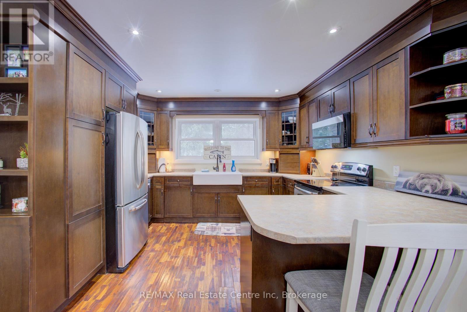 49 North Broadway Street, Centre Wellington, Ontario  N0B 1J0 - Photo 4 - X12227316