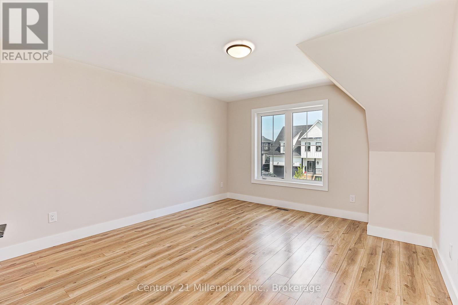 153 Courtland Street, Blue Mountains, Ontario  L9Y 0Y5 - Photo 15 - X12227422