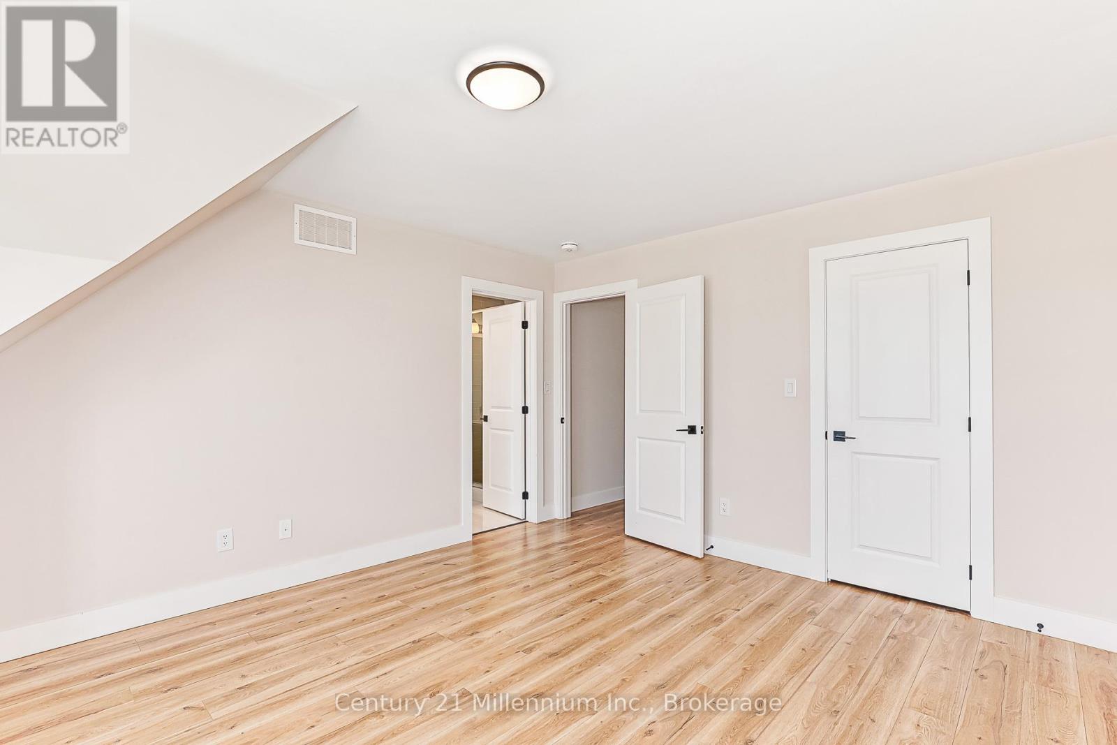 153 Courtland Street, Blue Mountains, Ontario  L9Y 0Y5 - Photo 16 - X12227422