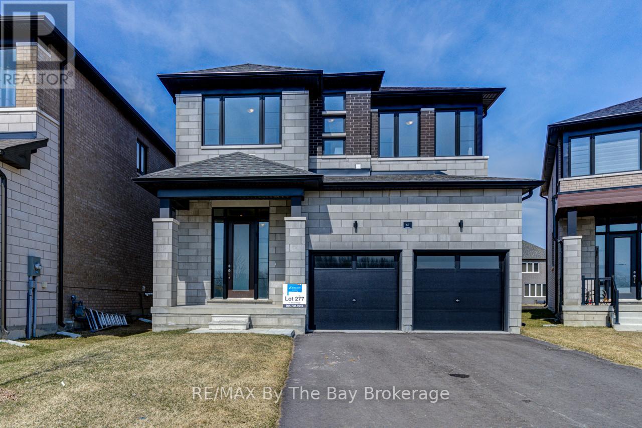 67 Nicort Road, Wasaga Beach, Ontario  L9Z 0N1 - Photo 1 - S12227480