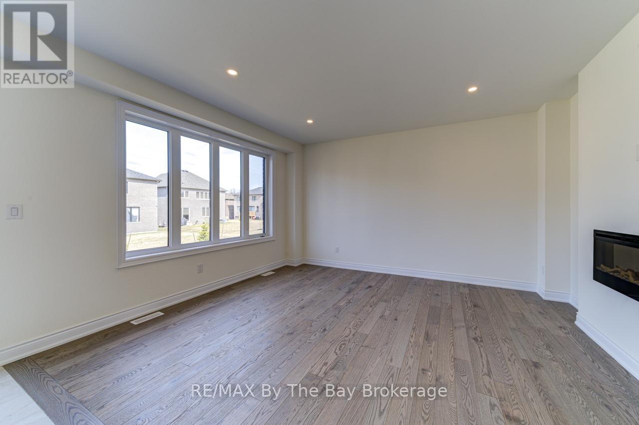 67 Nicort Road, Wasaga Beach, Ontario  L9Z 0N1 - Photo 11 - S12227480