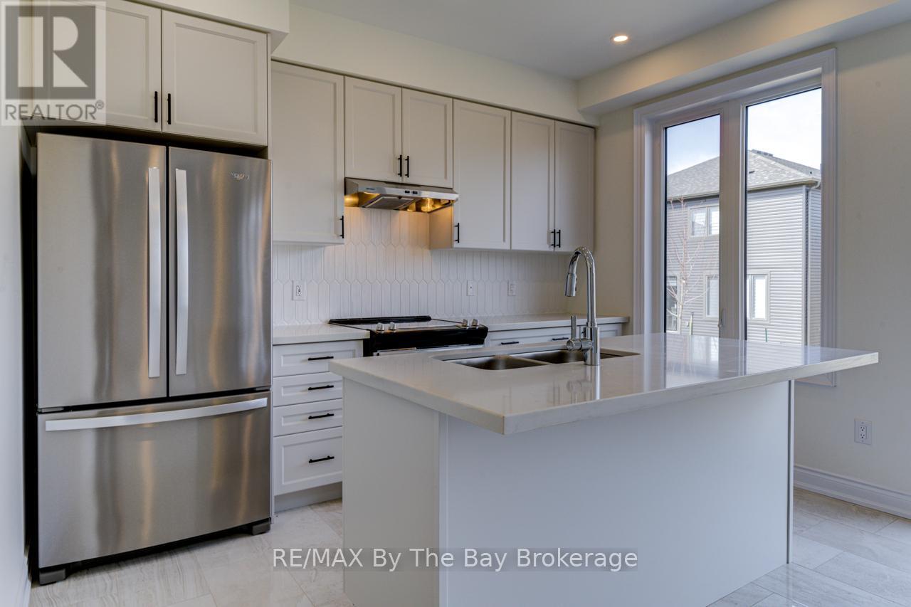 67 Nicort Road, Wasaga Beach, Ontario  L9Z 0N1 - Photo 19 - S12227480