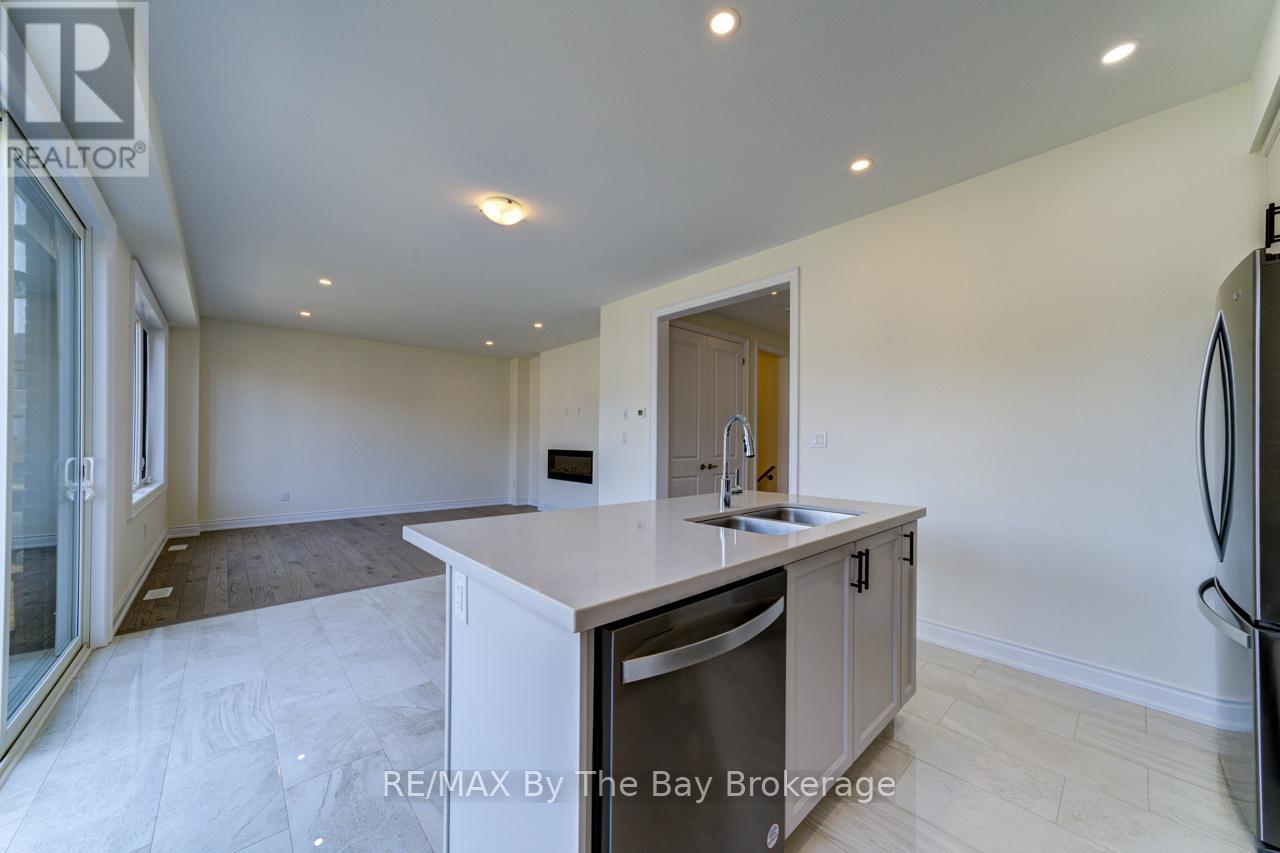 67 Nicort Road, Wasaga Beach, Ontario  L9Z 0N1 - Photo 22 - S12227480