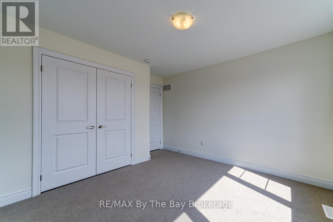 67 Nicort Road, Wasaga Beach, Ontario  L9Z 0N1 - Photo 42 - S12227480