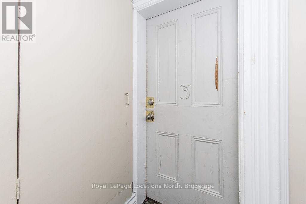 3 Peel Street, Barrie, Ontario  L4M 3K7 - Photo 13 - S12227623