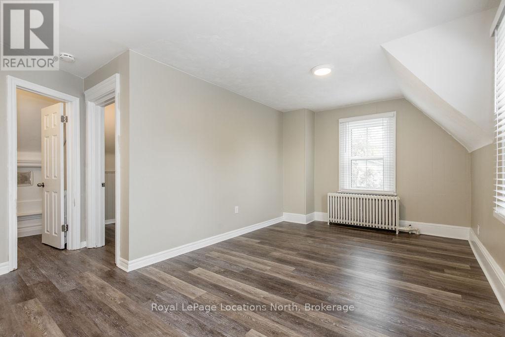 3 Peel Street, Barrie, Ontario  L4M 3K7 - Photo 15 - S12227623