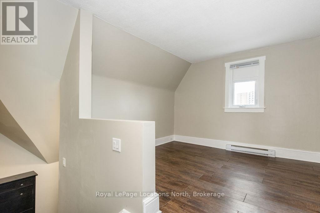 3 Peel Street, Barrie, Ontario  L4M 3K7 - Photo 30 - S12227623