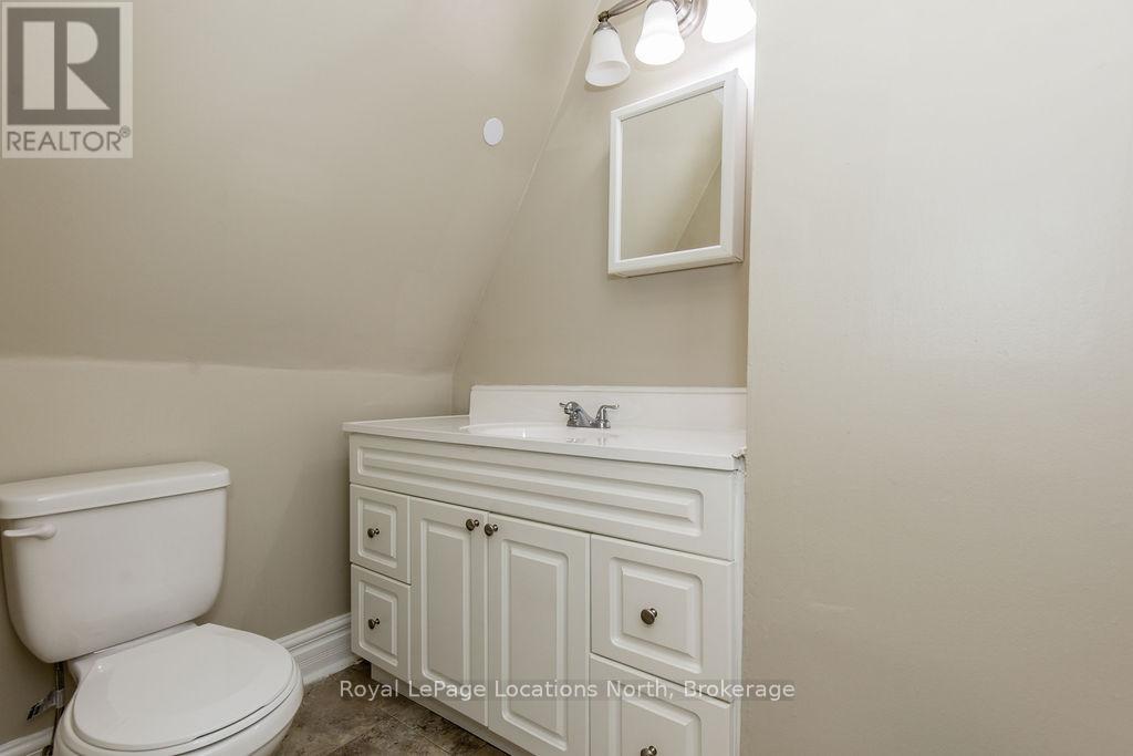 3 Peel Street, Barrie, Ontario  L4M 3K7 - Photo 37 - S12227623