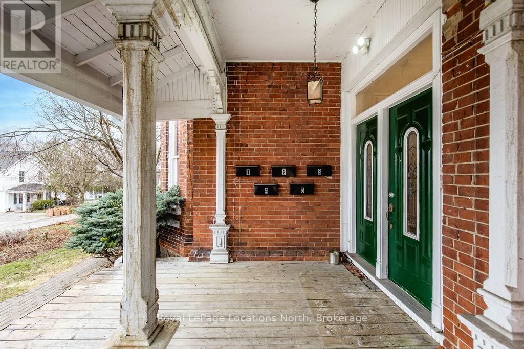 3 Peel Street, Barrie, Ontario  L4M 3K7 - Photo 4 - S12227623