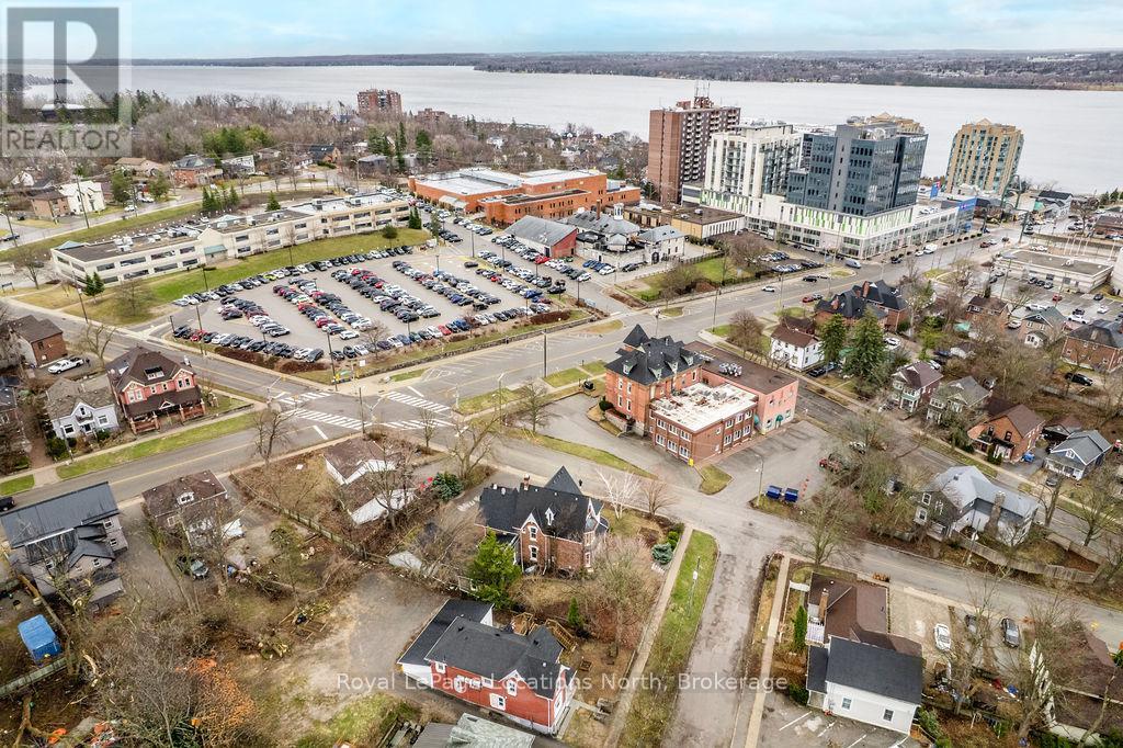 3 Peel Street, Barrie, Ontario  L4M 3K7 - Photo 45 - S12227623