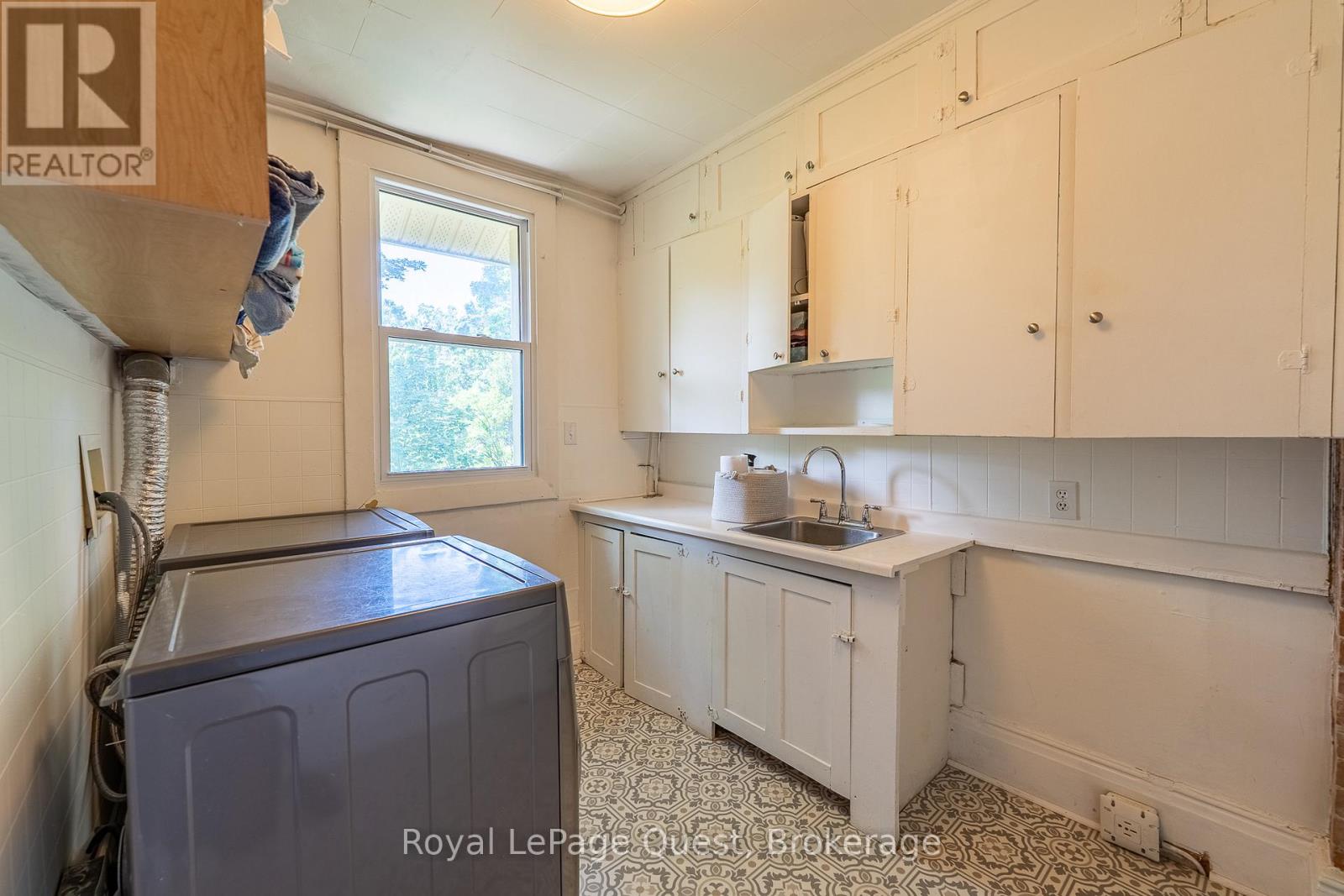 120 Brant Street E, Orillia, Ontario  L3V 1Z2 - Photo 28 - S12227647