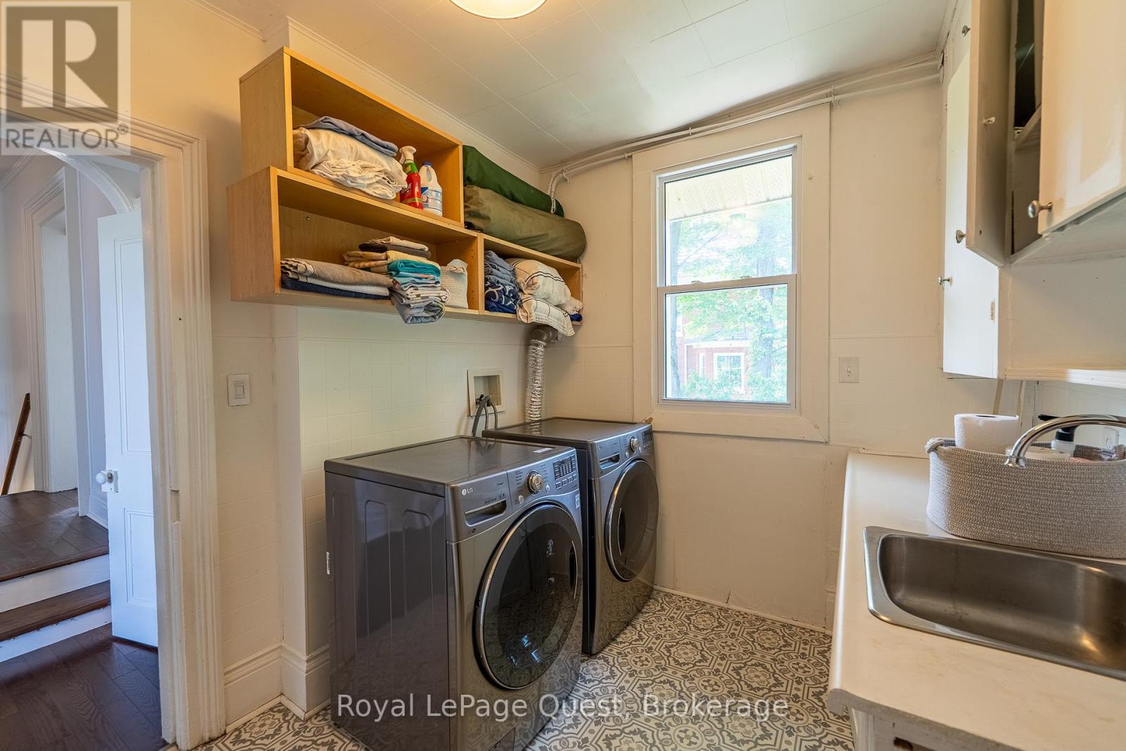 120 Brant Street E, Orillia, Ontario  L3V 1Z2 - Photo 29 - S12227647