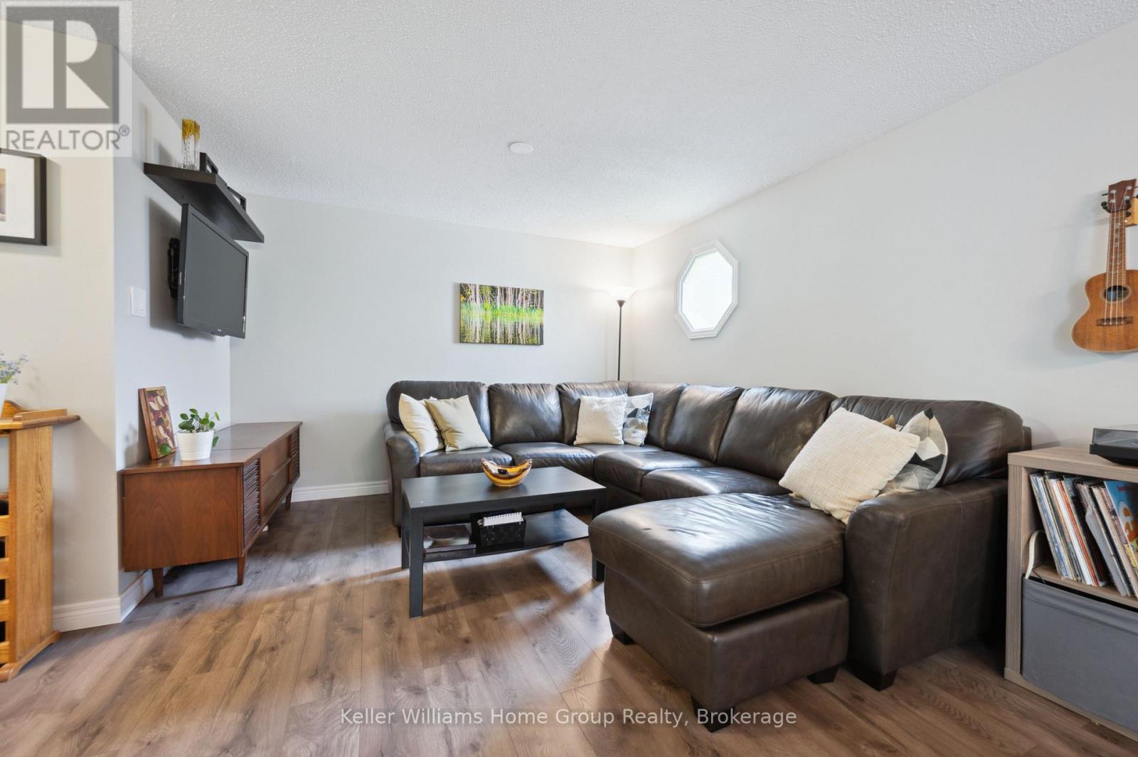 34 Walman Drive, Guelph, Ontario  N1G 4G5 - Photo 17 - X12227564