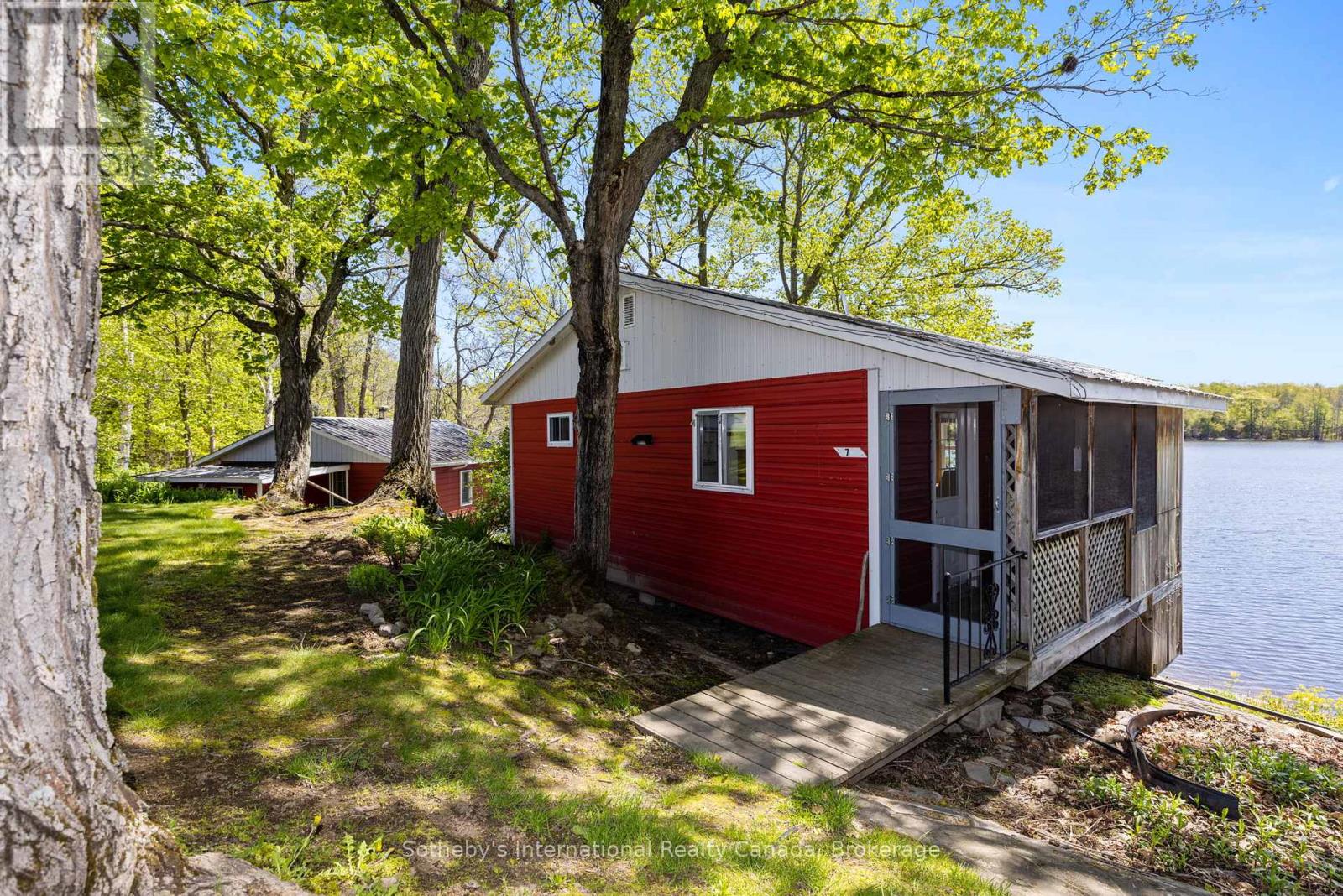 22341 Wahwashkesh Lake, Whitestone, Ontario  P0A 1G0 - Photo 18 - X12227638