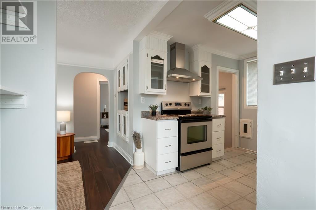 263 Sydney Street S, Kitchener, Ontario  N2G 3V8 - Photo 4 - 40723634